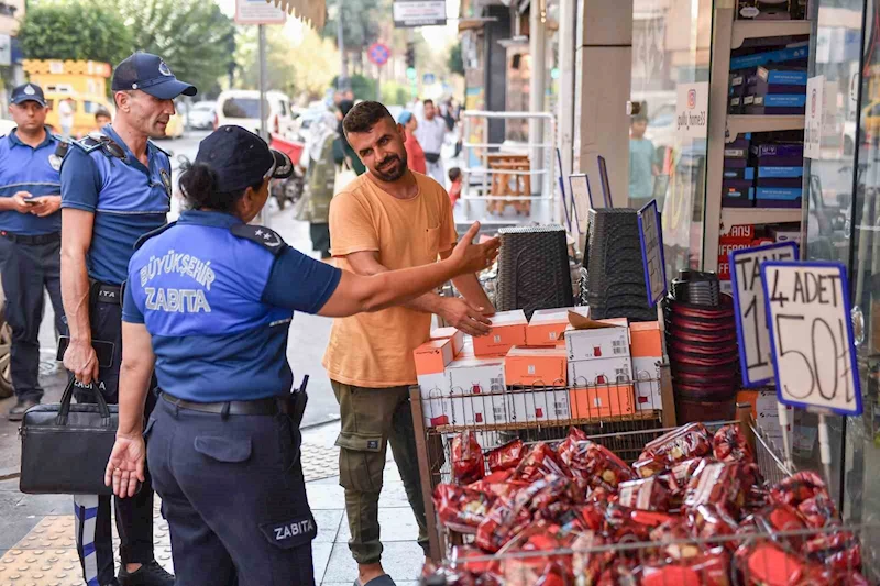 Mersin’de kaldırım işgallerine izin verilmiyor
