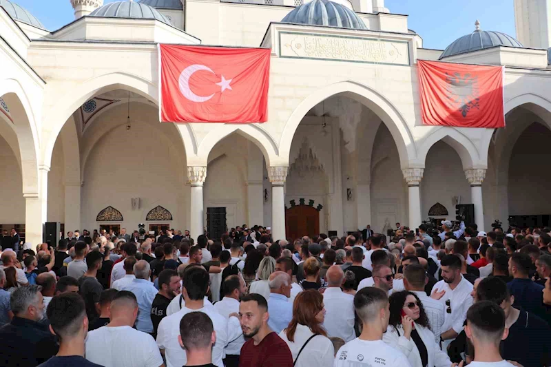 Cumhurbaşkanı Erdoğan ile Arnavutluk Başbakanı Rama, Namazgah Camii’ni ibadete açtı
