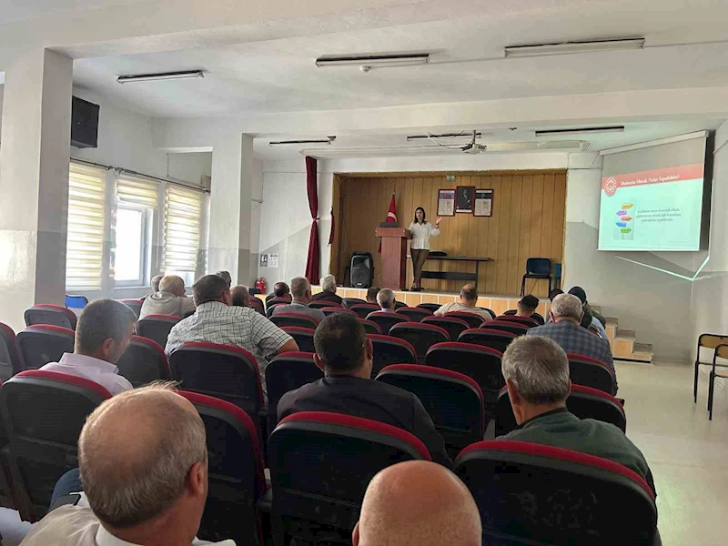 Bilecik’te erkeklere ’Kadına Yönelik Şiddet’ ve ’Erken Yaşta ve Zorla Evliliklerle Mücadele’ semineri
