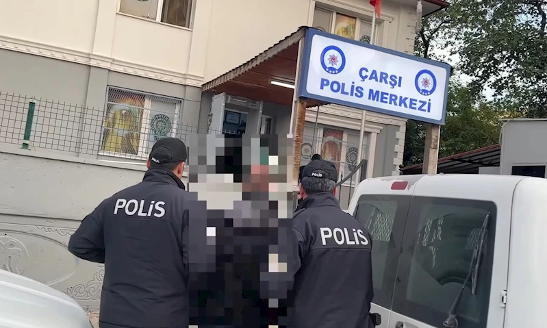 Emniyet Müdürlüğü önünde hız sınırlarını aşan motosikletli cezadan kaçamadı
