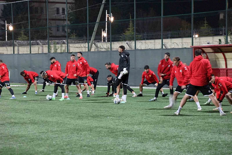 Lige 2’de 2 yaparak başlayan Eskişehirspor, evindeki ilk maçta galibiyet istiyor
