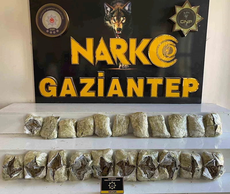 Gaziantep’te 123 kilo skunk ve metamfetamin ele geçirildi: 4 tutuklama
