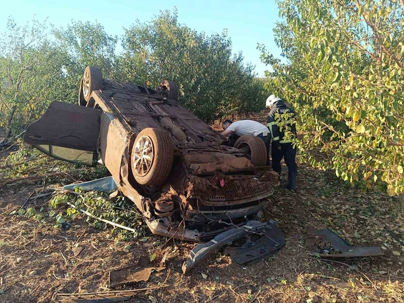 Kırıkhan’da meyve bahçesine uçan otomobilin sürücüsü yaralandı
