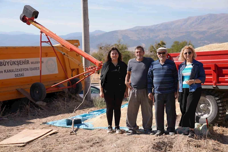 Denizli Büyükşehir çiftçiden 45 ton arpa alacak
