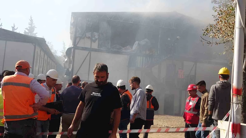 Kahramanmaraş’ta inşaat işçilerinin kaldığı konteynerde yangın
