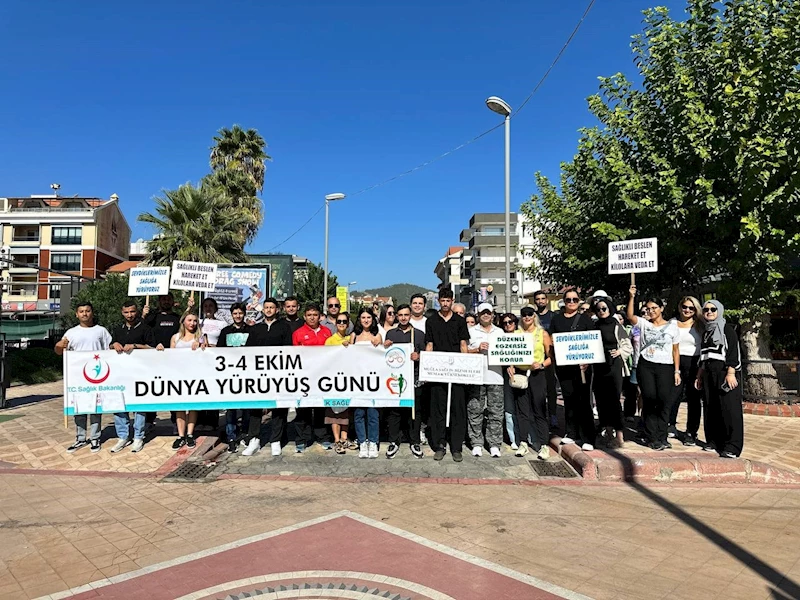 Dünya Yürüyüş Günü’nde Marmaris’te 3 kilometre yürüdüler
