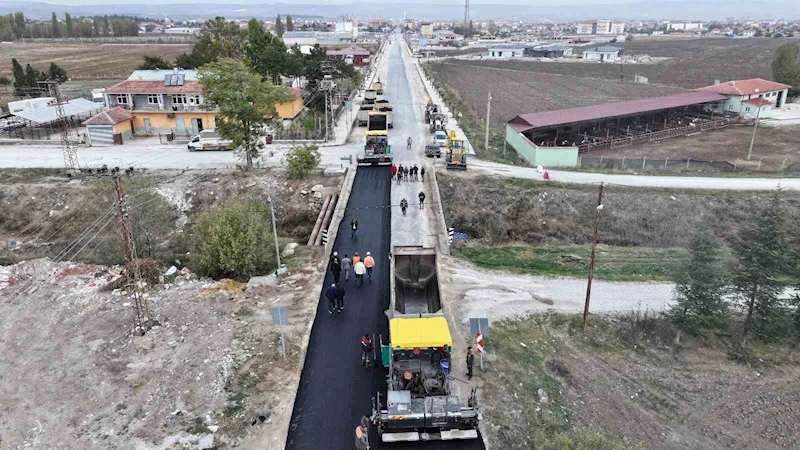 Alaca’da asfalt kaplamalar yenileniyor
