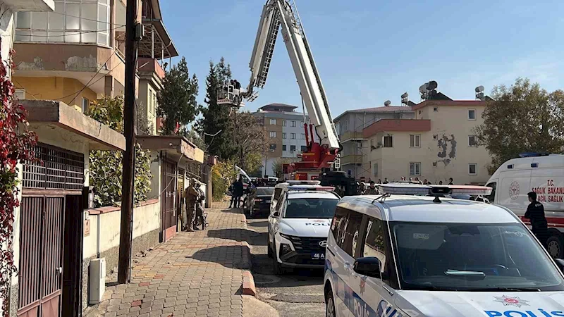 Kahramanmaraş’ta rehin alınan aileyi özel harekat polisi kurtardı
