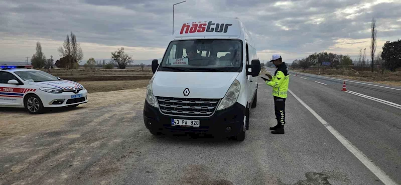 Kütahya’da yük ve yolcu taşımacılığına yönelik denetimler yapıldı
