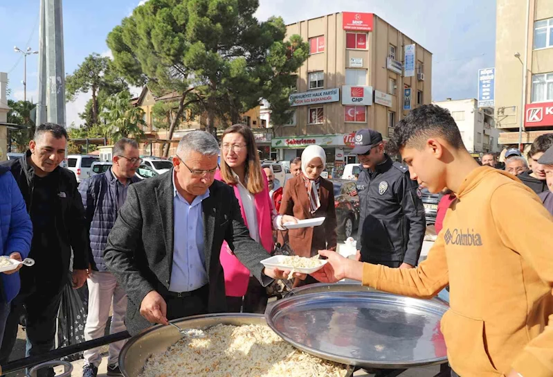 Köşk emniyeti yeni araçları için pilav hayrı gerçekleştirdi
