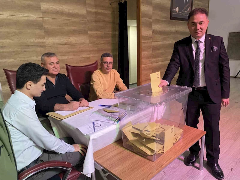 AK Parti Alaşehir’de Fedayi Kozan güven tazeledi
