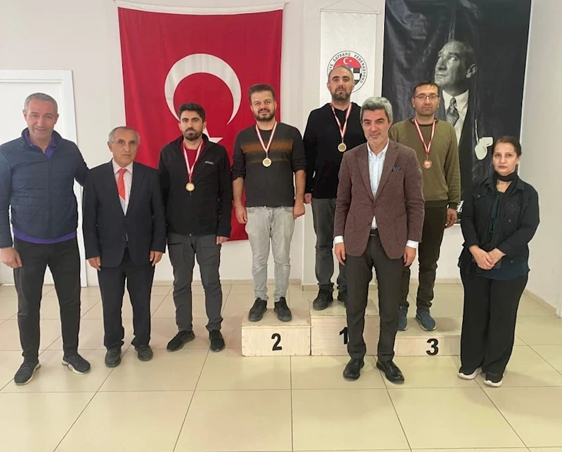 Malatya’da öğretmenler günü satranç turnuvası yapıldı
