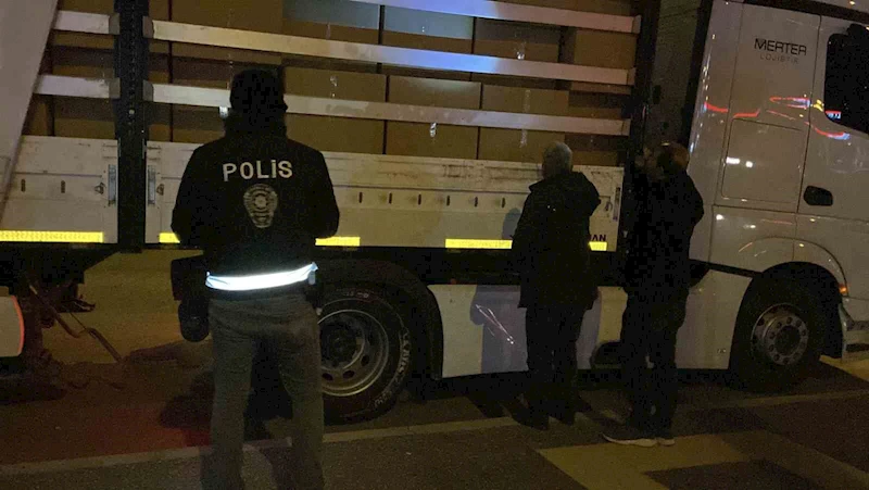 PTS alarmı veren tır polisi harekete geçirdi
