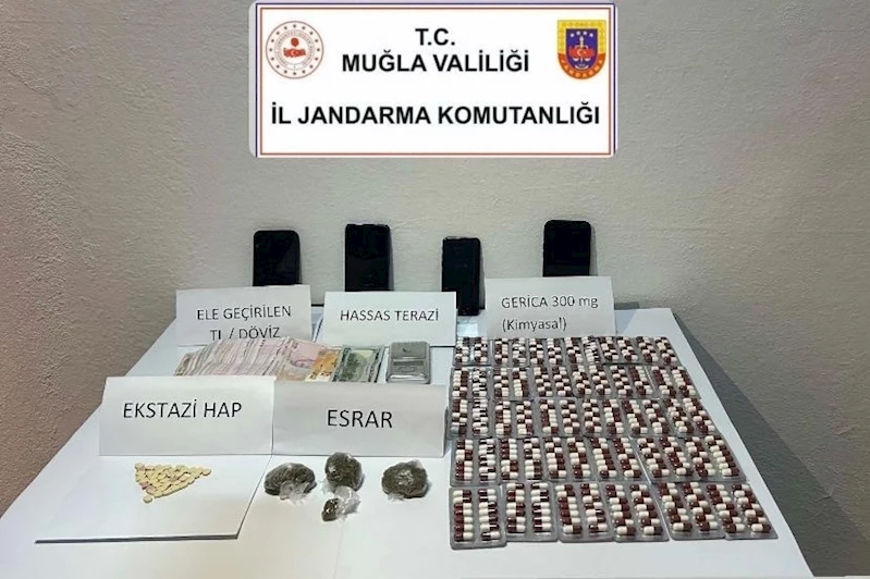 Jandarmadan uyuşturucu operasyonu: 2 gözaltı
