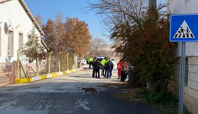 Ereğli’de otomobilin çarptığı öğrenci yaralandı
