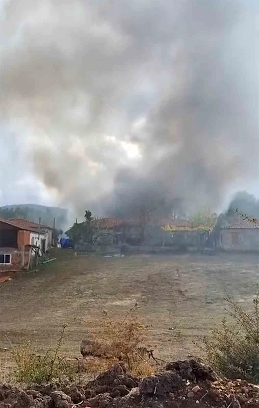 Yerkesik’te ev yangını
