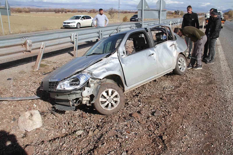 Konya’da otomobil devrildi: 4 yaralı
