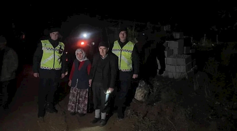 Artvin’de kaybolan kadın jandarma tarafından sağ salim bulundu
