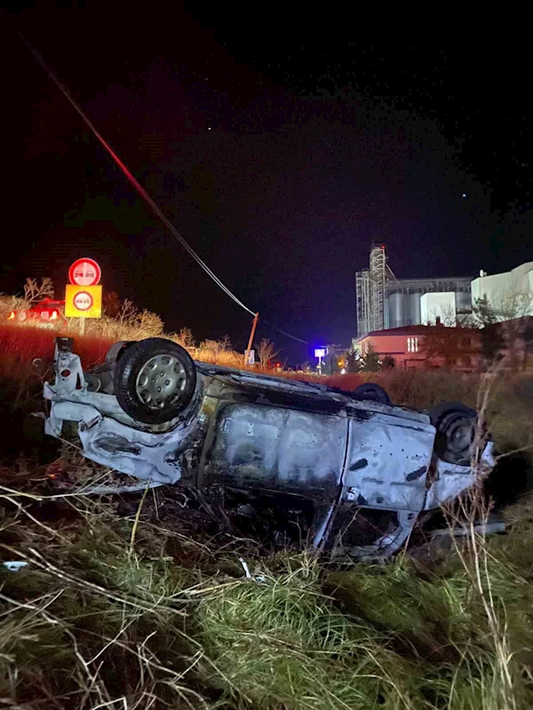 Tekirdağ’da feci kaza: Araçtan fırlayan sürücü öldü, araç alev topuna dönüştü
