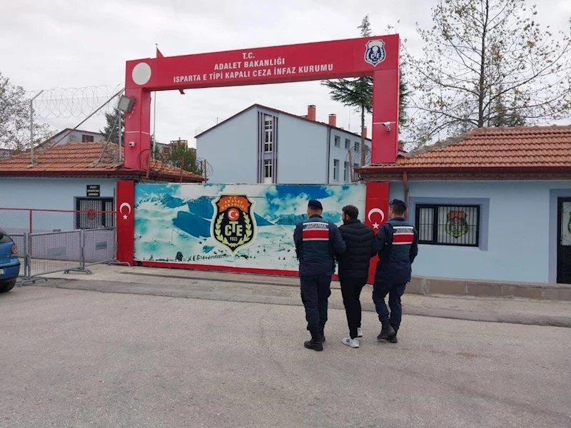 Isparta’da 11 yıl hapis cezasıyla aranan zehir taciri yakalandı
