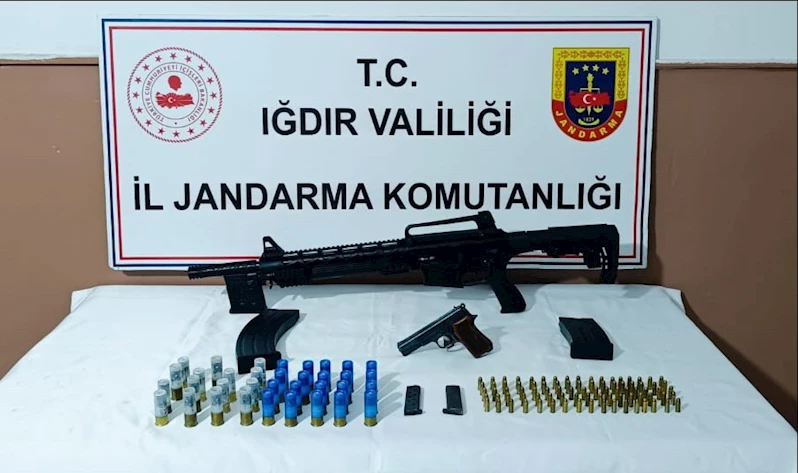 Iğdır’da kaçak silah ticareti operasyonu: 2 şüpheli yakalandı
