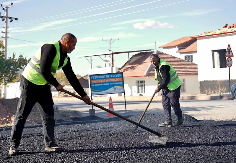 Yeşilyurt’ta 43 bin tok sıcak asfalt serimi
