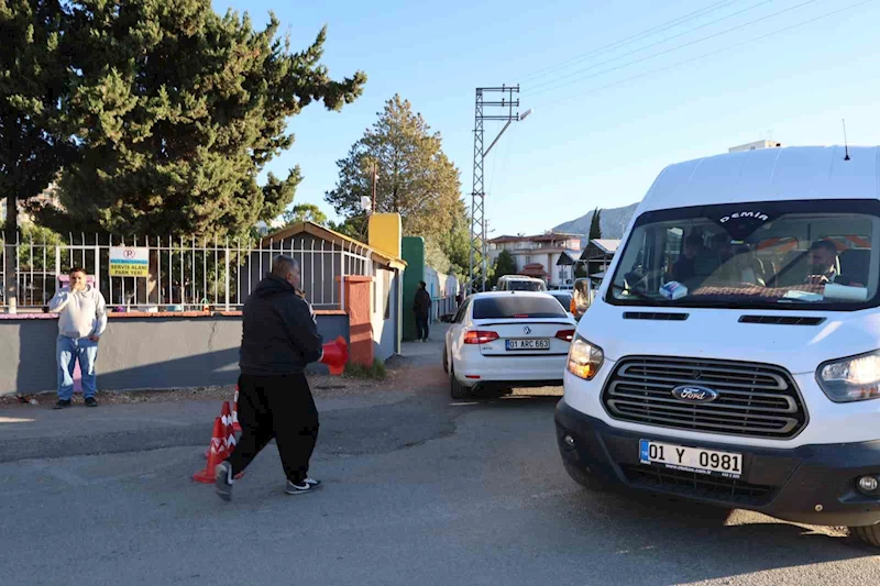 Konuşma zorluğu çeken babanın çocuklarını okutma azmi
