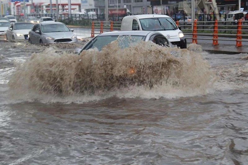 Meteorolojiden Muğla ve Antalya için sağanak uyarısı