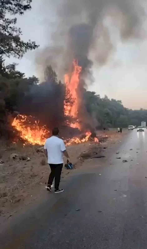 Bodrum’da motosikletle çarpışan araçta yangın çıktı: 1 ölü, 2 yaralı
