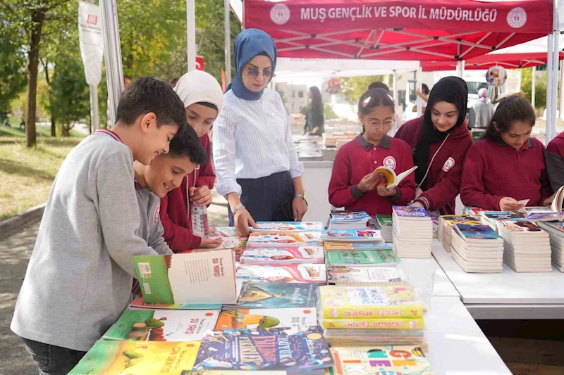 Muş’ta “2. Kitap Günleri” başladı
