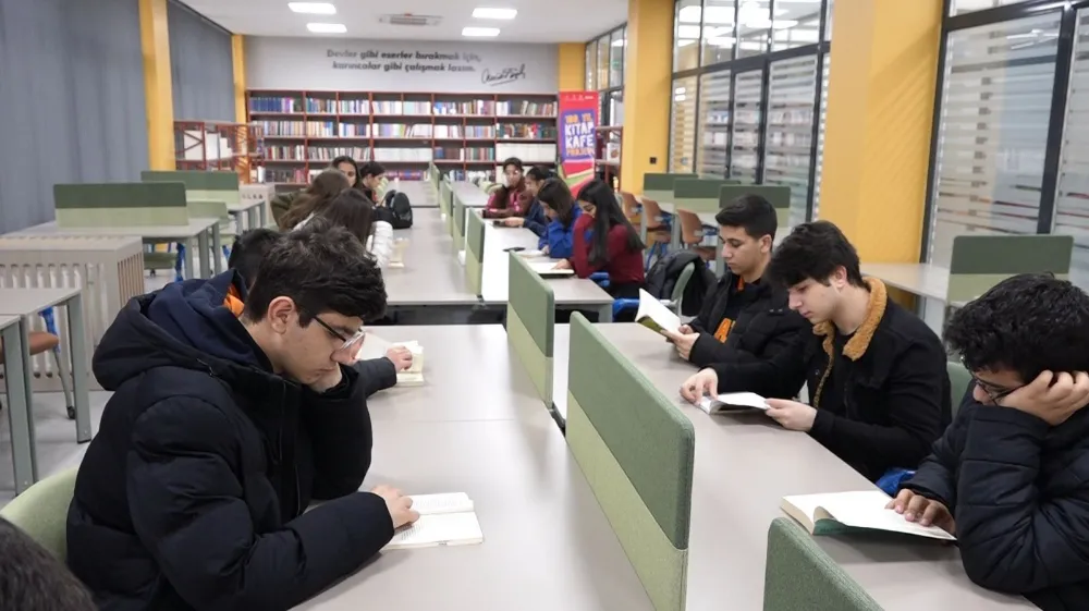 Beydağı Anadolu Lisesi’nden 100. Yıl Kitap Kafe’ye Anlamlı Ziyaret