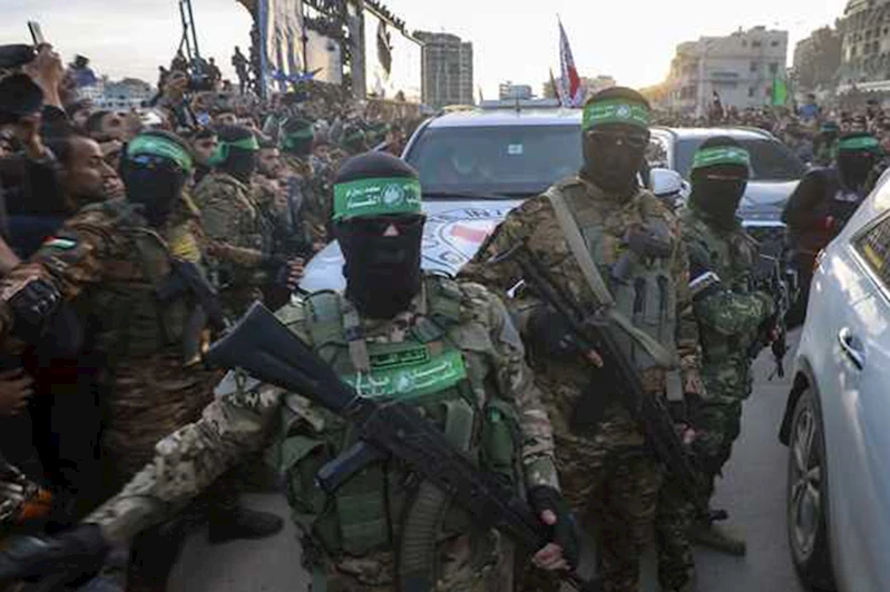 HAMAS yarın serbest bırakacağı 3 siyonist esirin ismini açıkladı