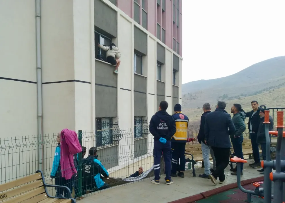 Yakalanacağını Anlayınca İkinci Kattan Aşağı Atladı