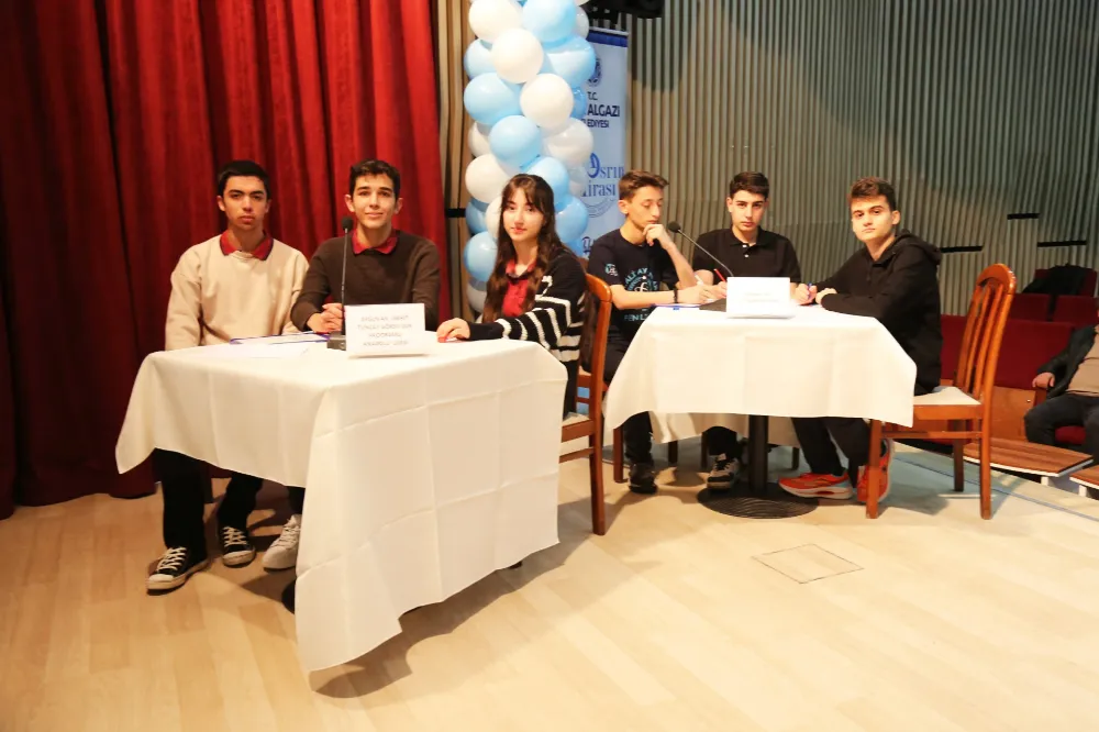 Şampiyon Kim?” Bilgi Yarışmasında İlk Turlar Başladı