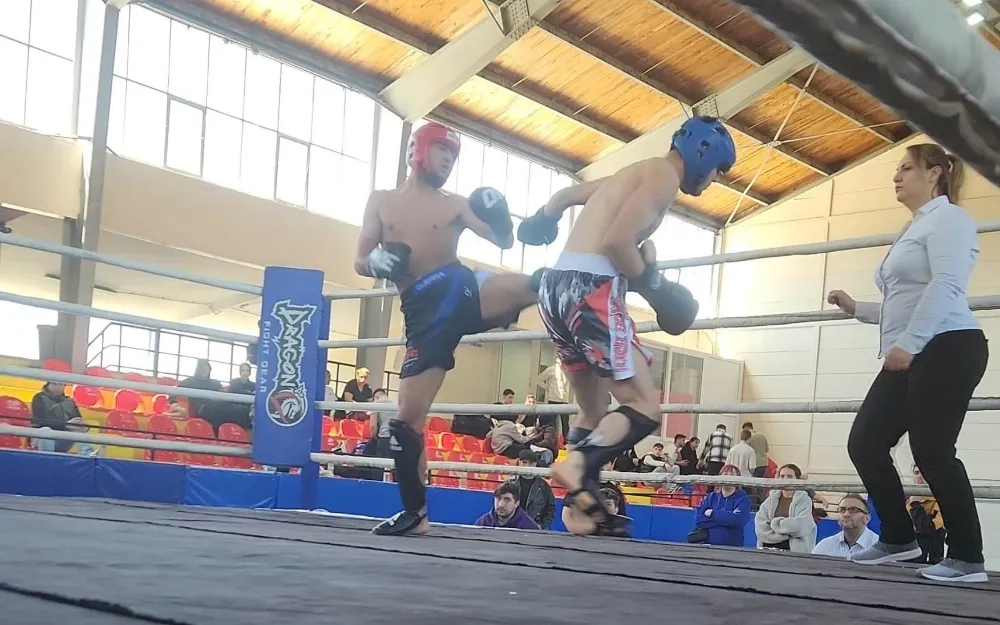 Genç Ve Büyük Kick Boksçularımız   Ringlerde Başarıya İmza Attılar
