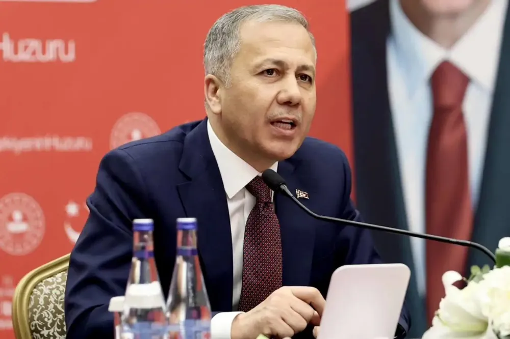 Bakan Yerlikaya: Tüm Ekipler Saha Taramalarına Başladı