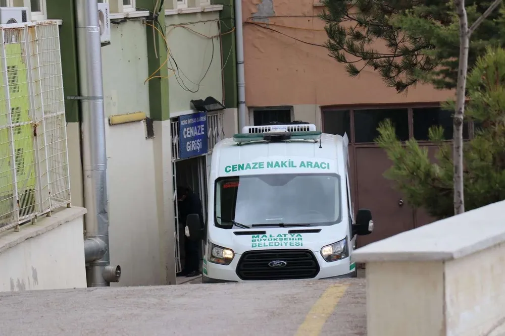 Tırın Çarptığı Yaşlı Adam Hayatını Kaybetti