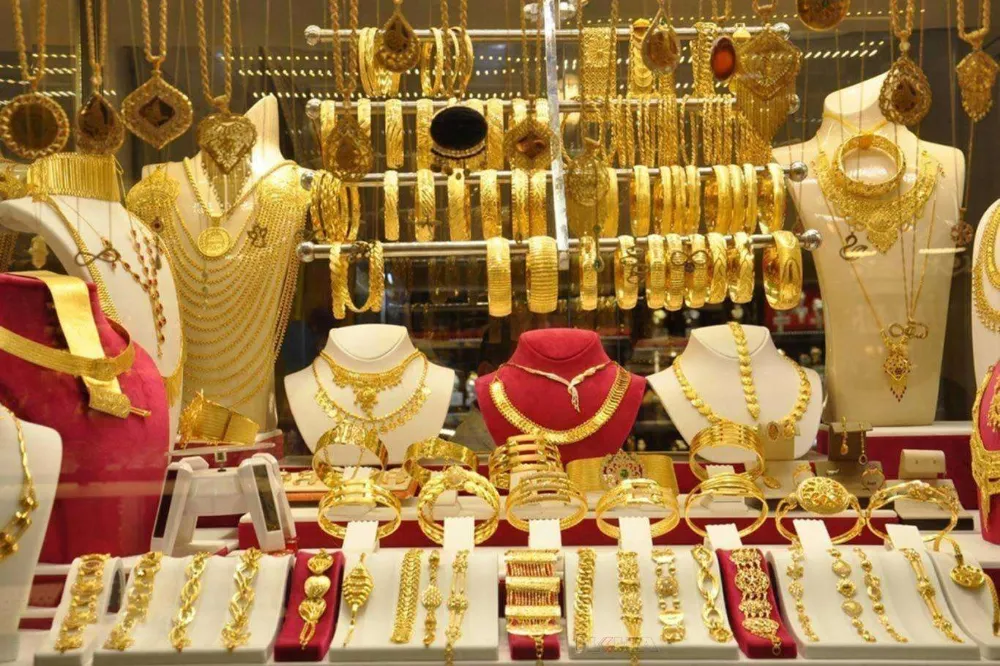 Altın Fiyatları Haftanın İlk İşlem Gününe Satıcılı Başladı
