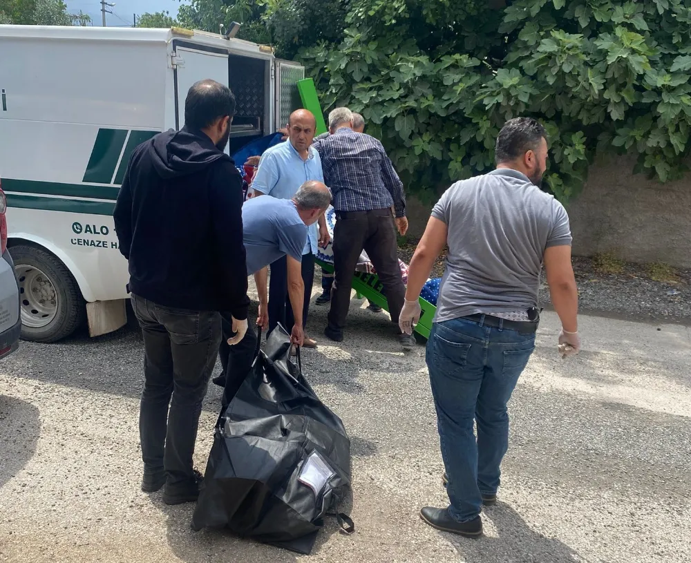 Annesini Önce Dövdü Sonra Boğarak Öldürdü