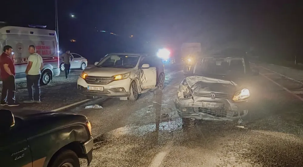 Malatya’da İki Otomobil Çarpıştı: 4 Yaralı