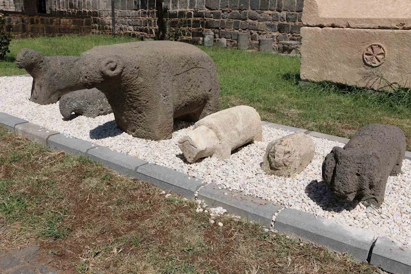 Diyarbakır Müzesi’nde 91 yıl sonra koç ve koyundan yapılmış mezar taşları ziyarete açıldı
